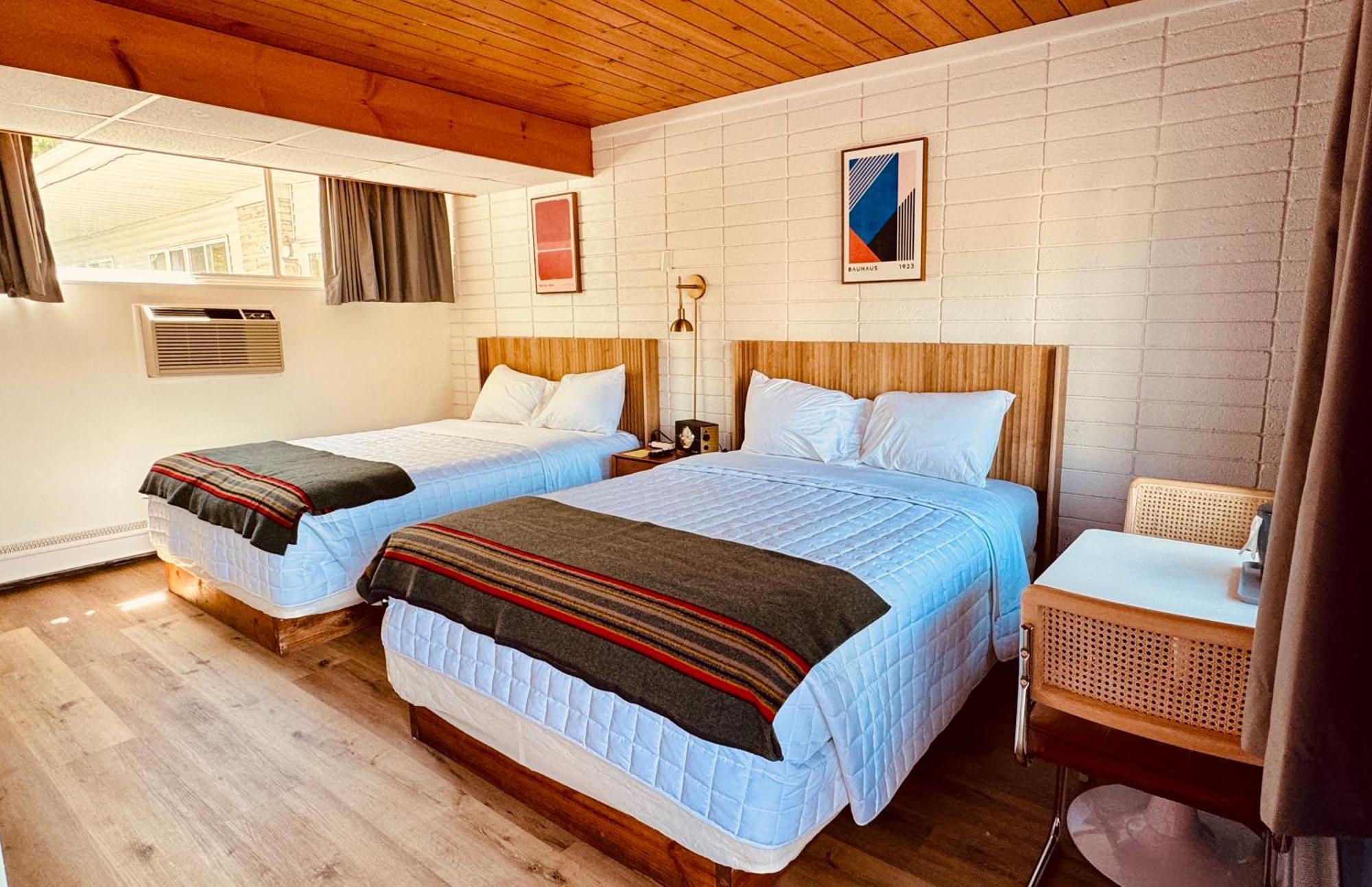 טראוורס סיטי The Sierra Motel מראה חיצוני תמונה